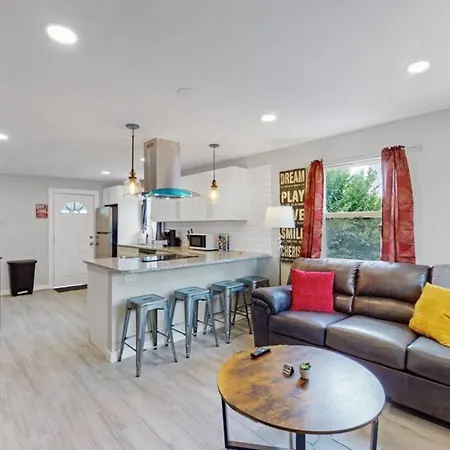 Remodeled 66Th 3 King Beds Home In Denver